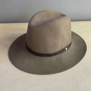 NWT Rag & Bone Floppy Brim Fedora Size Small Olive Color
